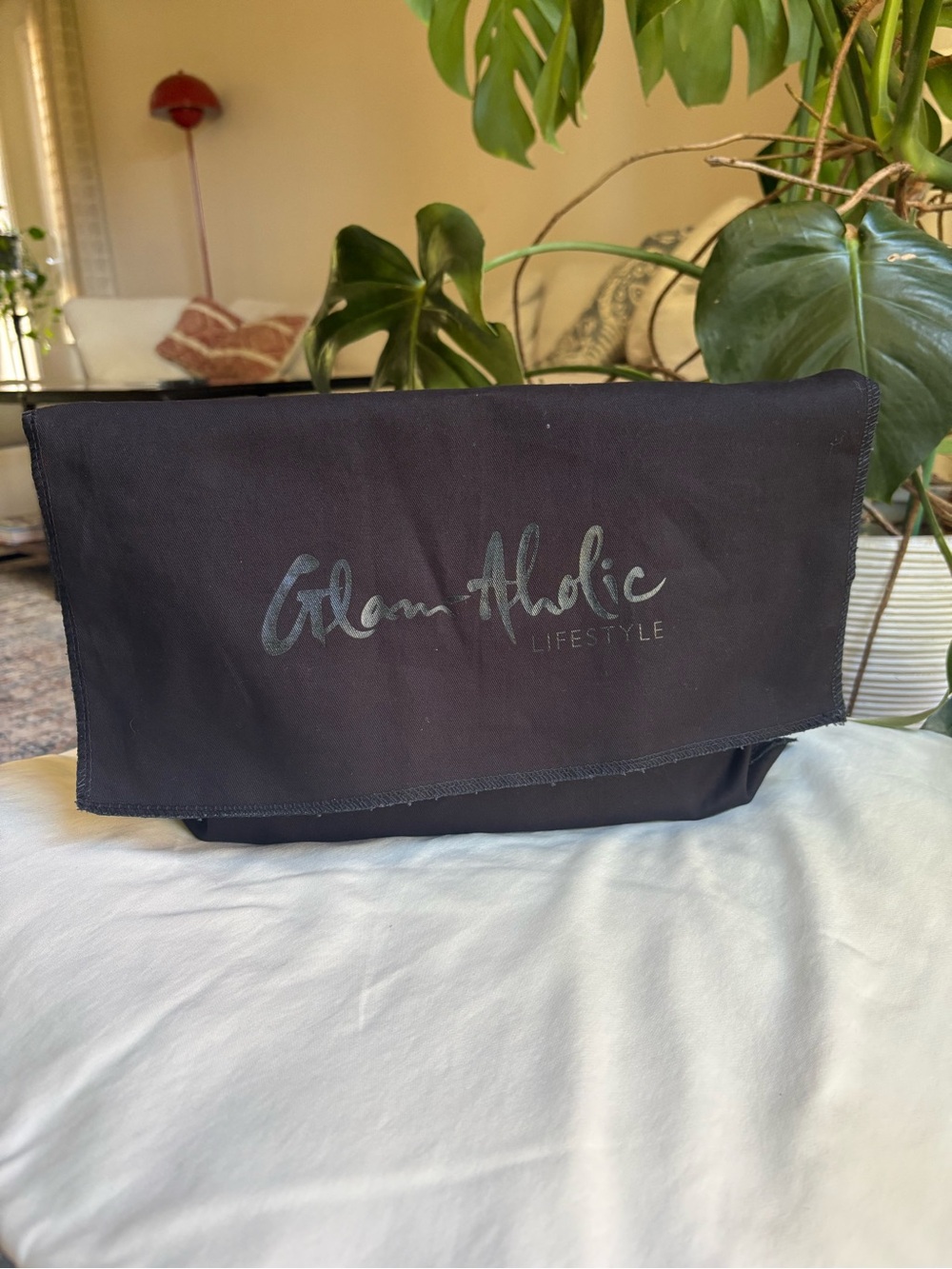 Glam-Aholic Lifestyle - MEDIUM MONOGRAM FLAP BAG - Picture 5 of 10